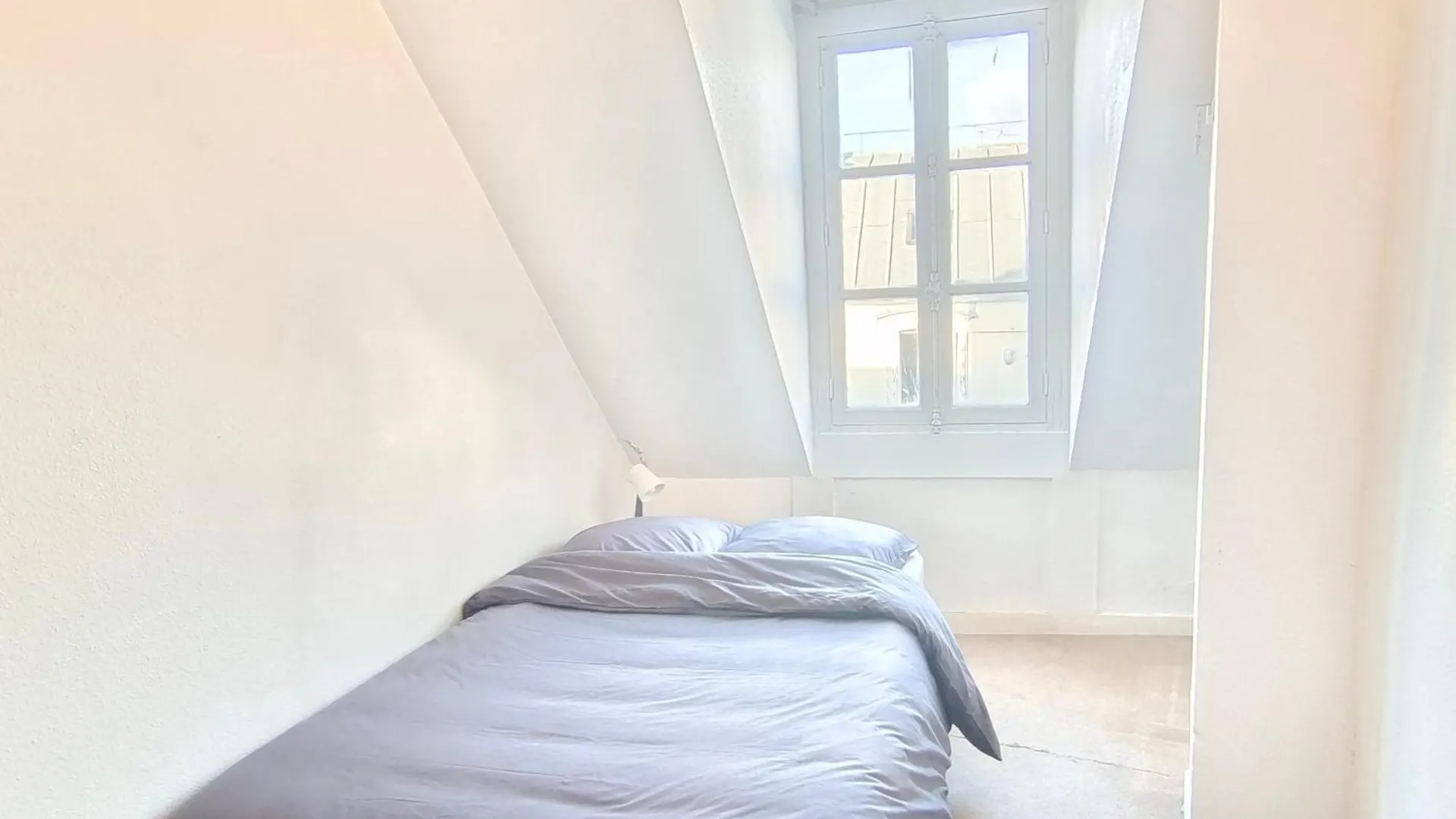 4 Personnes Au Centre - Chatelet * Paris